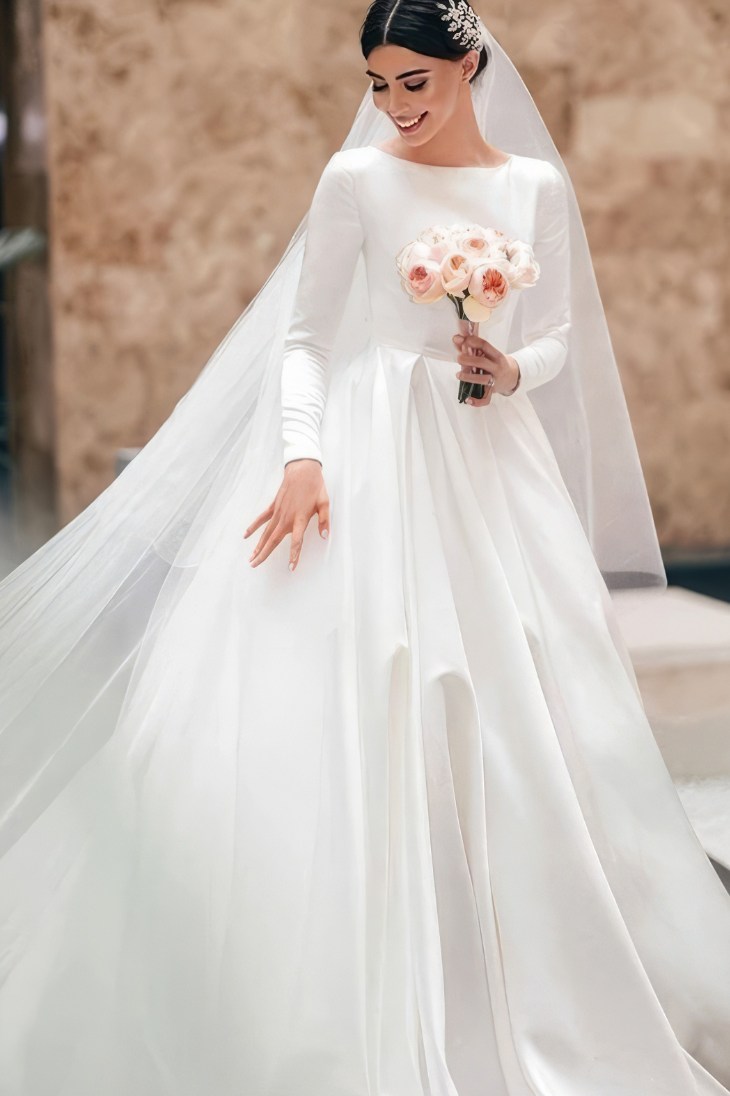 Robe de Mariée Blanche Satin Princesse – Satine